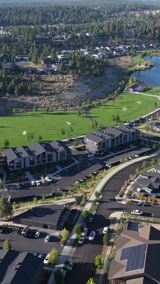 Intentional design sets the tone in this stunning new build in @talline. Bright open living, expansive windows, and a thoughtfully designed kitchen made for gathering. 
@structuredevelopmentnw
@bergbokers
